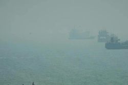 Đối thoại về eo biển Hormuz bị hoãn sau vụ tàu Iran bị tấn công