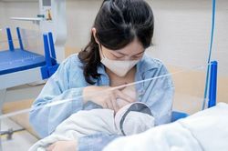Nguồn sữa mẹ dồi dào phụ thuộc vào điều này