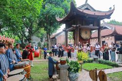 Lan tỏa giá trị văn hóa Việt qua tiếng trống truyền thống