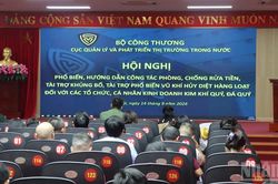 Phổ biến quy định về phòng, chống rửa tiền, tài trợ khủng bố cho tổ chức, cá nhân kinh doanh kim khí quý, đá quý