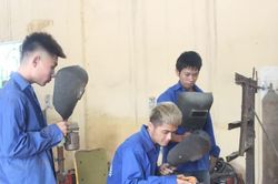 Hướng nghiệp s&aacute;t nhu cầu, trường nghề đổi mới c&aacute;ch thu h&uacute;t người học v&ugrave;ng kh&oacute;