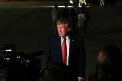 Ông Trump nói về tin Iran dùng ảnh vệ tinh Trung Quốc để tấn công căn cứ Mỹ