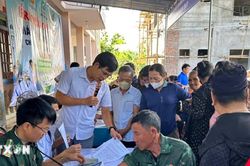 'Tủ thuốc biên cương' - Điểm tựa chăm sóc sức khỏe nơi phên giậu Tổ quốc