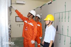 Đẩy nhanh đầu tư, n&acirc;ng cao năng lực cung cấp điện