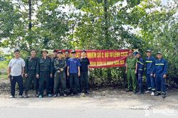 Cán bộ, chiến sĩ Đội Chữa cháy và cứu nạn, cứu hộ Khu vực 3 tích cực hưởng ứng hoạt động dân vận
