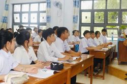 Từng bước thích ứng với bộ sách giáo khoa thống nhất