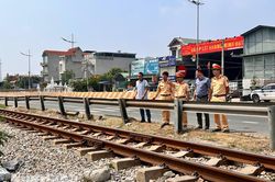 Siết chặt an toàn giao thông đường sắt