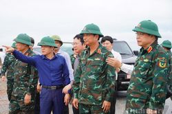Lãnh đạo Quân khu 4 kiểm tra công tác phòng, chống thiên tai tại Quảng Trị