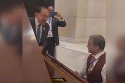 Thủ tướng Malaysia hát tình ca Ấn Độ bên lề Thượng đỉnh BRICS