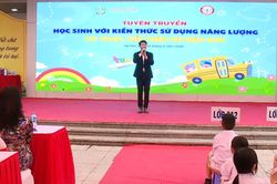Trang bị kiến thức sử dụng năng lượng tiết kiệm cho học sinh