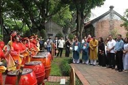 Khai mạc chương trình 'Nhất trống - Một tiếng trống - Ngàn năm văn hiến'