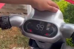 Xe đạp điện của nam sinh lớp 10 có đồng hồ lên tới 99 km/h, CSGT phát hiện thứ được 'độ' bên trong