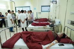 Tp. Huế: Đề nghị đình chỉ bếp ăn tập thể tại một công ty do nghi ngộ độc thực phẩm