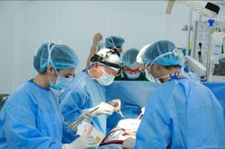 Nhịp tim còn 27 lần/phút, người đàn ông không dám ngủ vì sợ không tỉnh lại
