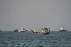 Đối thoại Iran - vùng Vịnh bị hoãn, nguồn cung dầu thêm sức ép