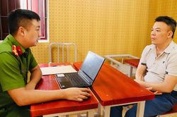 Giả danh lãnh đạo gọi điện can thiệp vi phạm giao thông để chiếm đoạt tiền