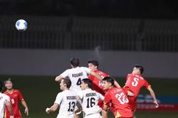 U23 Việt Nam hòa U23 Kuwait trong tiếc nuối, cầu thủ U23 Kuwait không in tên riêng lên áo