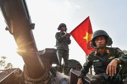 Vì sao pháo 100 mm của xe tăng T-54/T-55 vẫn quan trọng?