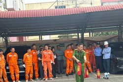 Nâng cao kỹ năng phòng cháy cho cán bộ, công nhân viên Công ty điện lực Thạch Thất