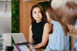 Nói gì với sếp để được tăng lương?