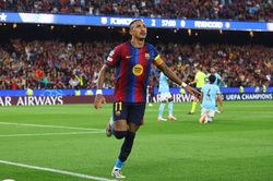 Barcelona không mua được Julian Alvarez lại hay