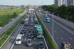 Xử phạt lỗi không giữ khoảng cách trên cao tốc cần có lộ trình
