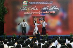Giáo dục nghệ thuật học đường trong phát triển con người toàn diện