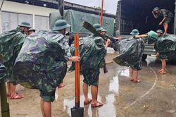Toàn quân chủ động ứng phó mưa lớn, ngập lụt, lũ quét, sạt lở đất
