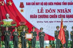 Bộ đội Biên phòng Quảng Ngãi đón nhận Huân chương Chiến công hạng Ba