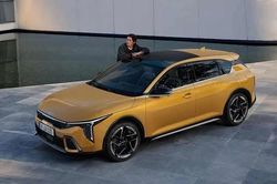 [GALLERY] Kia K4 Hybrid 2027 lộ diện - nâng cấp mạnh cả động cơ và công nghệ