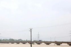 Ninh Bình cấm tàu thuyền qua cầu Đế do nước sông Bôi dâng cao