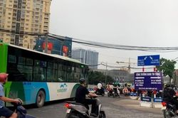Hà Nội cho phép ô tô, xe máy được đi vào làn BRT trục Láng Hạ - Giảng Võ từ ngày 15/9