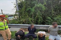 4 người bị bắt có dấu hiệu cướp tiệm vàng