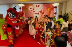 Giữ tiếng Việt để thế hệ trẻ gắn bó với cội nguồn