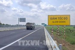 Hoãn thu phí cao tốc Cần Thơ - Cà Mau từ ngày 15/9