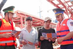 Đa dạng hình thức tuyên truyền, quyết tâm gỡ 'thẻ vàng' IUU