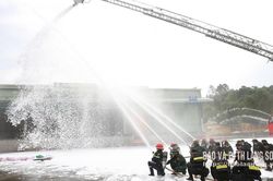 Những khoảnh khắc ấn tượng thực tập phương án chữa cháy và cứu nạn, cứu hộ năm 2026