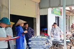 Mỏ Vàng: 91 hộ dân được hỗ trợ phân bón phát triển sản xuất