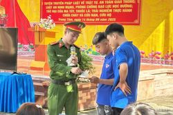 Phòng chống ma tuý trong học đường