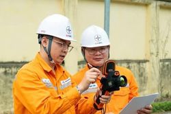 Đảm bảo “mạch máu” điện cho công nghiệp phát triển bền vững