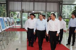 Phó thủ tướng Phạm Gia Túc thăm, làm việc với EVN