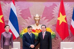 Chủ tịch Quốc hội Trần Thanh Mẫn hội kiến Nhà vua và Hoàng hậu Thái Lan