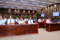 Hà Nội gương mẫu đi đầu trong đổi mới mô hình phát triển