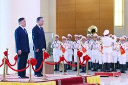 Nhà vua Thái Lan và Hoàng hậu thăm cấp Nhà nước tới Việt Nam