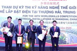 Sinh viên đầu tiên của Lào Cai dự thi kỹ năng nghề quốc tế bằng nghề lắp đặt điện