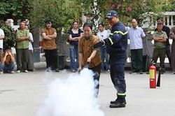 TPHCM: Xây dựng phản xạ thoát hiểm hỏa hoạn cho người dân
