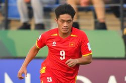 U23 Việt Nam hòa U23 Kuwait 1-1: Phung phí cơ hội, Ngọc Mỹ cứu nguy