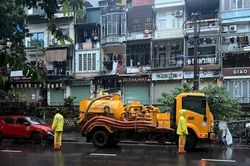 Hà Nội xử lý kịp thời các điểm ngập úng cục bộ do mưa lớn