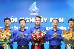 Đồng chí Nguyễn Kim Quy giữ chức Chủ tịch Trung ương Hội Liên hiệp thanh niên Việt Nam