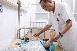 Đau đầu, buồn nôn sau ngã xe đạp, bé 9 tuổi đi khám phát hiện chấn thương sọ não nguy hiểm